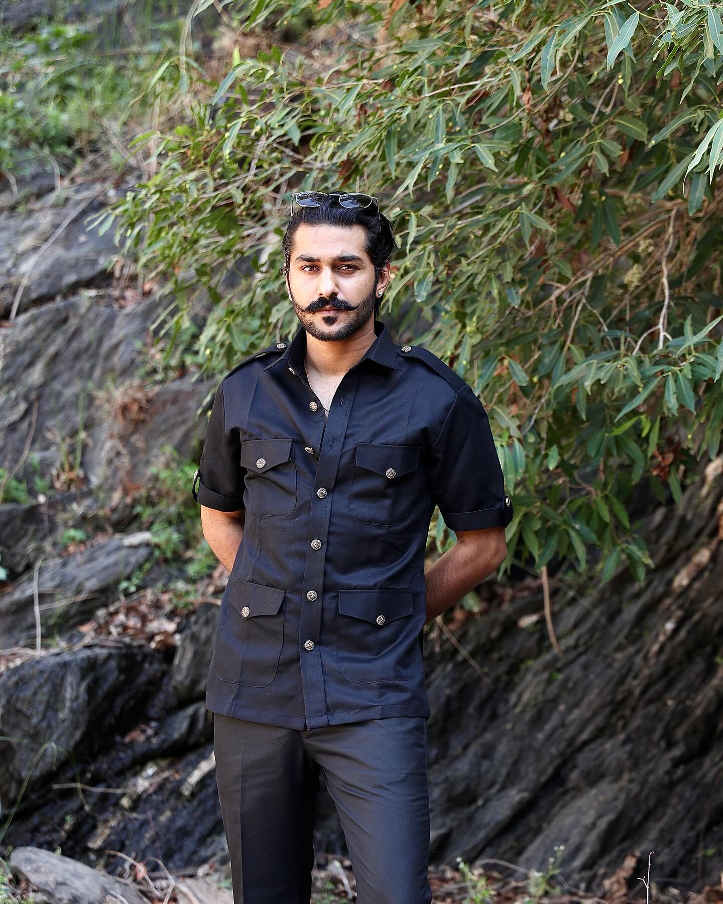 Classic Hunting Shirt with Metal Buttons